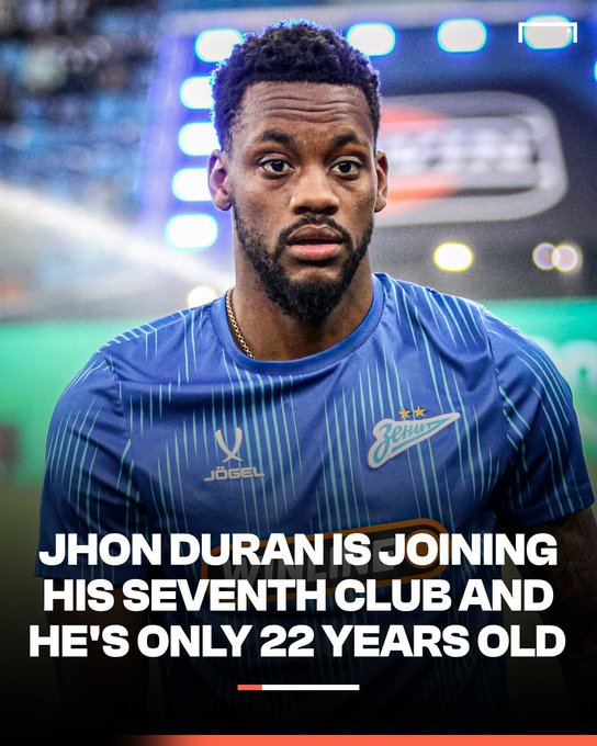 就在一年多前，Jhon Duran 是世界足坛最令人兴奋的前锋新星之一 🤯他刚