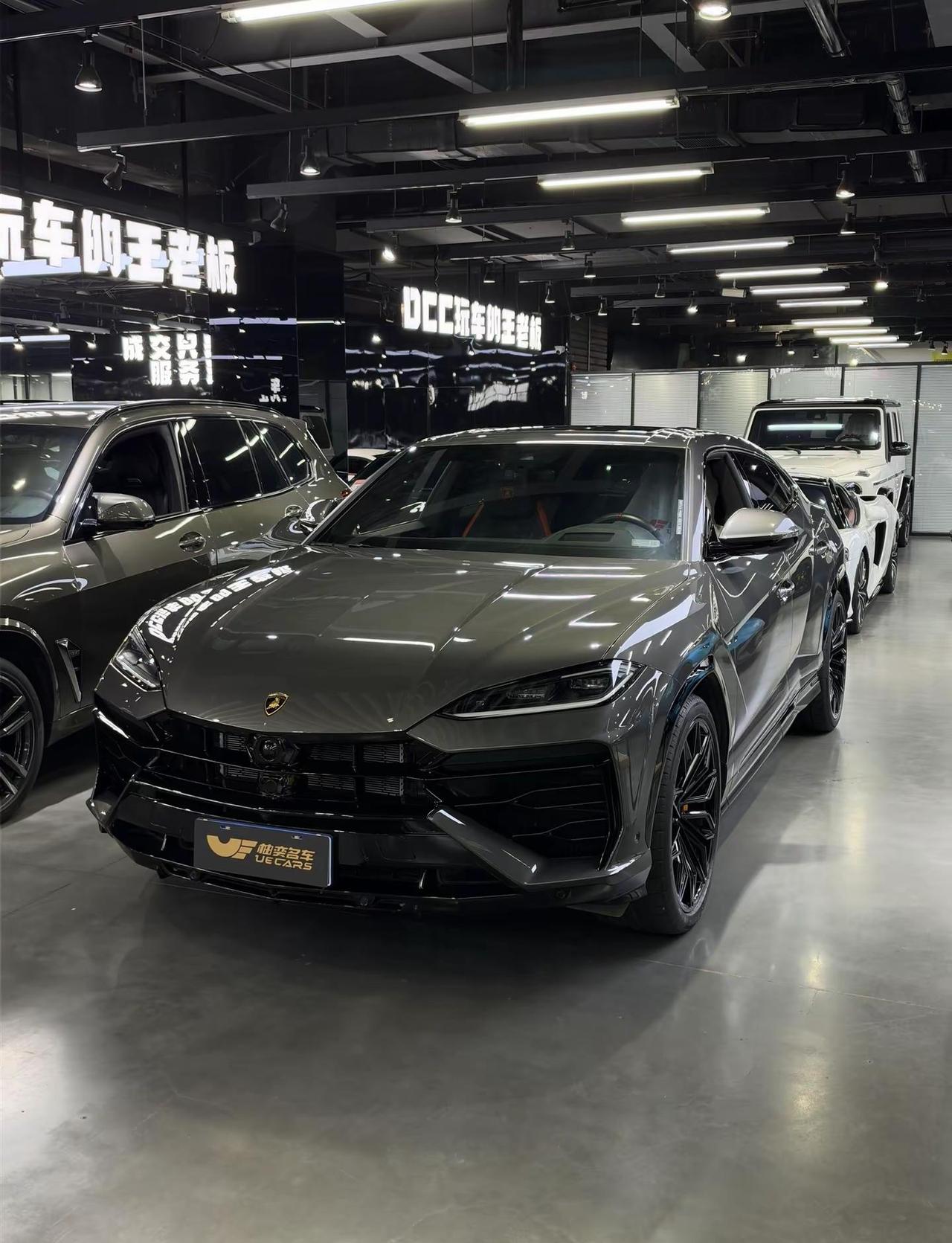 兰博基尼Urus SE，性能SUV Urus SE，第一眼还是熟悉的兰博基尼风格