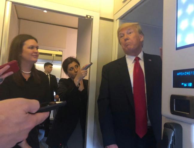 [微风]在结束亚洲之行后，特朗普昨天（10月30日）在“空军一号”上发了一篇长文