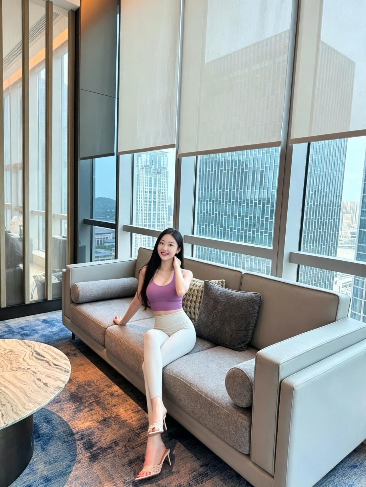 下班了去健身喽，啧啧来识。我的健身穿搭 放松感穿搭 旅游也不能忘记健身