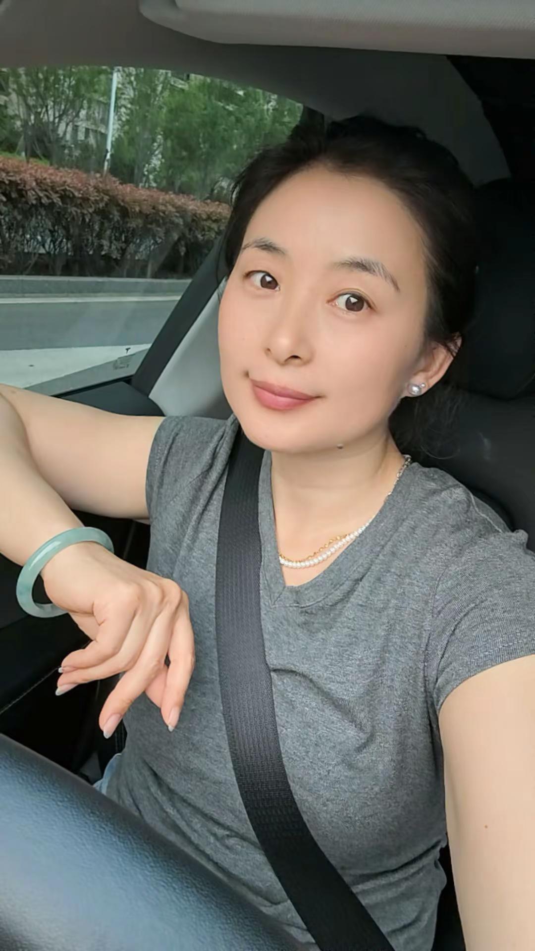 所有的耕耘，不为取悦旁人的目光。只为在心流之上，给自己一份沉甸甸的底气。情感 情