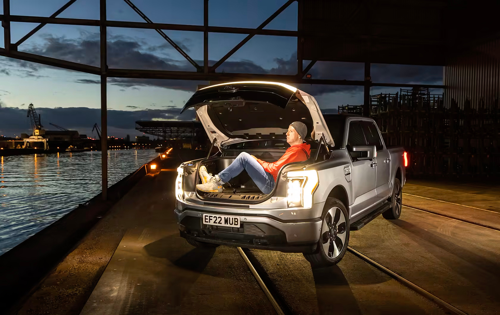 【福特F-150 Lightning 成为福特历史上最失败皮卡？】福特曾于 20