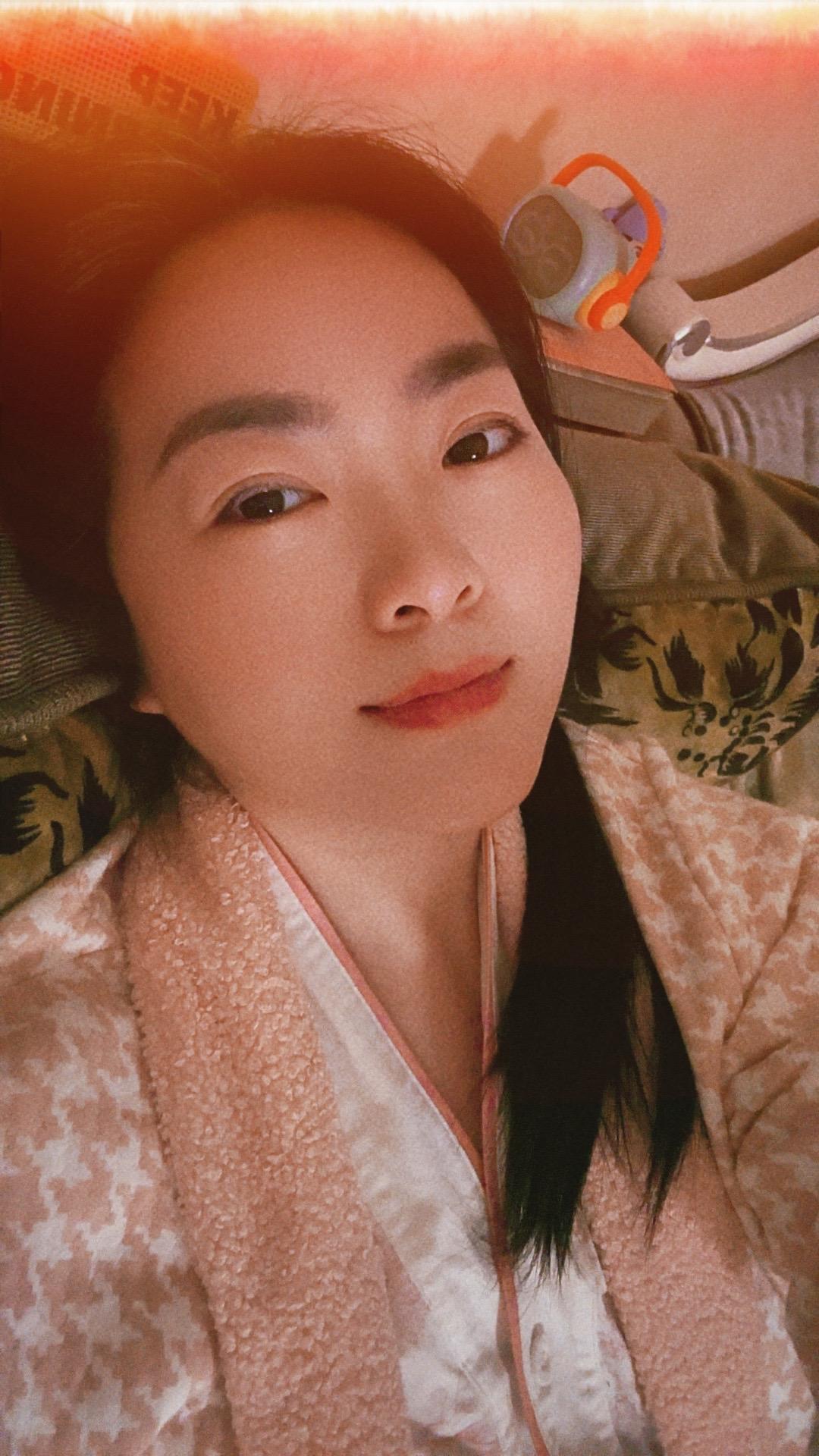 中秋节快乐。我是丈夫生命中最温暖的依靠，是孩子世界里最安全的港湾，也是...