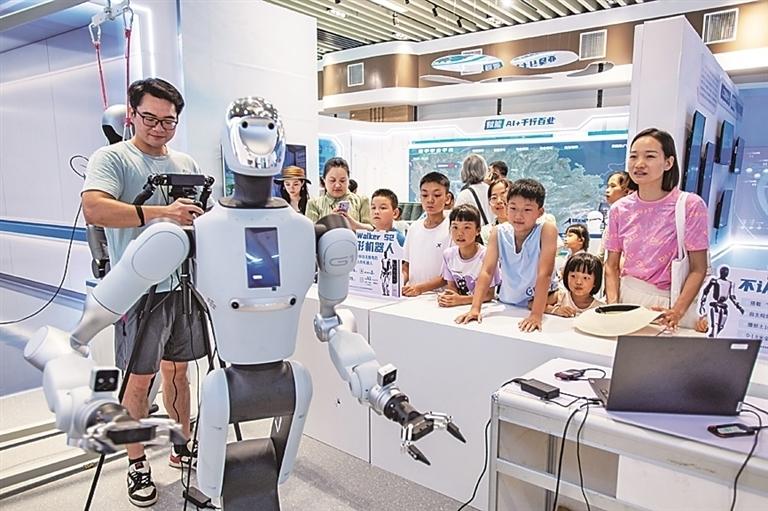 国内要闻
 
1. 国务院新规：《国务院关于对外投资的规定》公布，7月1日起施行