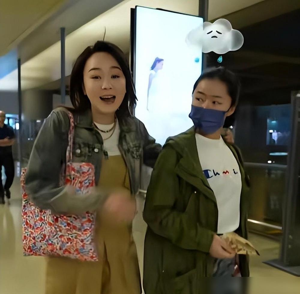 上海格致中学门口挤地铁的女生，星二代却查不到一张正脸照，她到底在躲什么？
今天刷