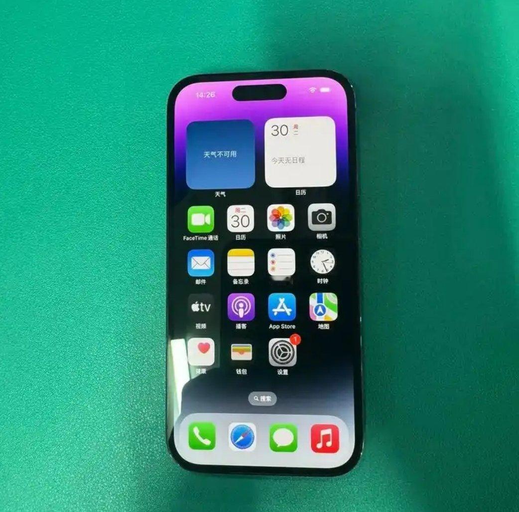 iPhone充电坏习惯哪有那么多坏习惯，没有电了就充呗，天天在这制造焦虑，还不是