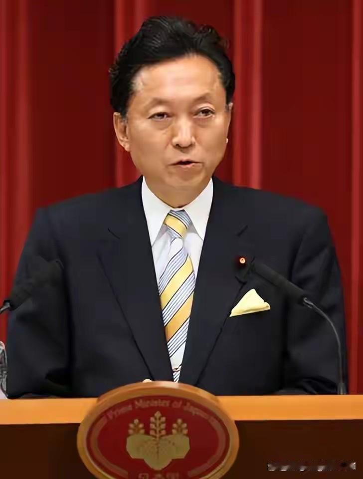 期盼鸠山由纪夫战胜高市早苗，促使日本走上和平发展道路
 
　　8月15日，是日本