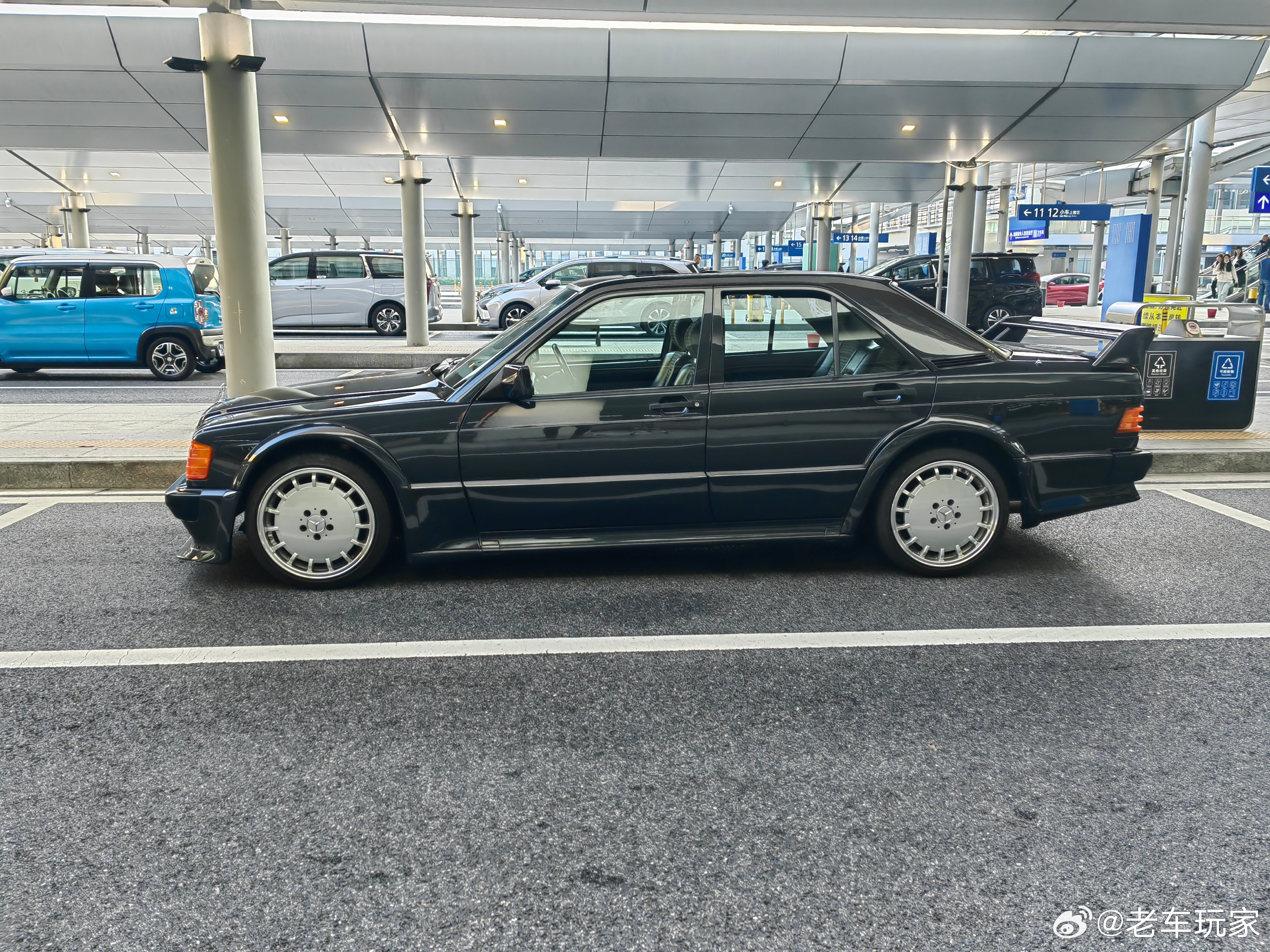 最近因为申请了港车北上，我的 190 就能够自由活动在大湾区，不但能够享受长途驾