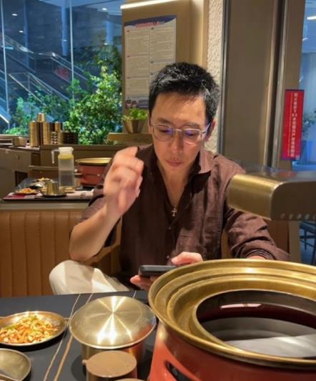 留几手称张维伊已经超过了90%的男人 留几手（刘爽）谈论近期不断热搜的董璇“后老