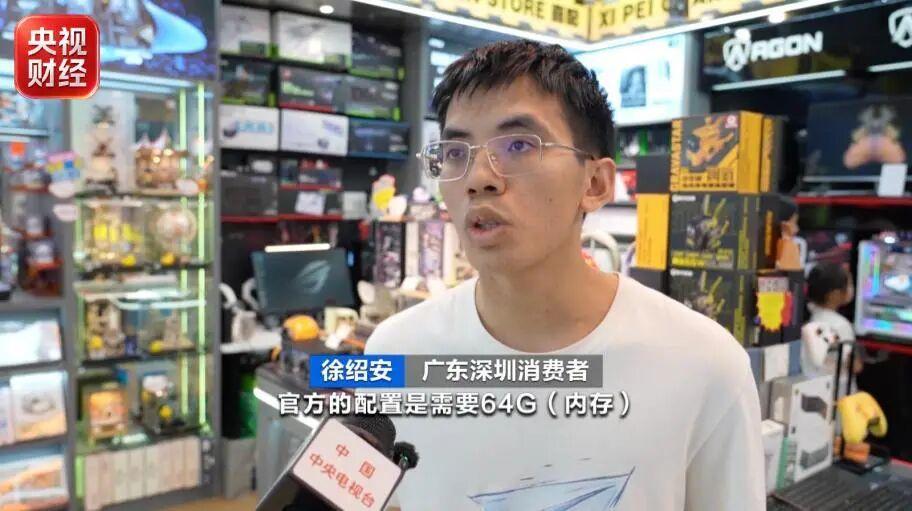 内存条暴涨300%！AI时代谁在背后推高价格？⚠️

最近装机的朋友注意了！去年