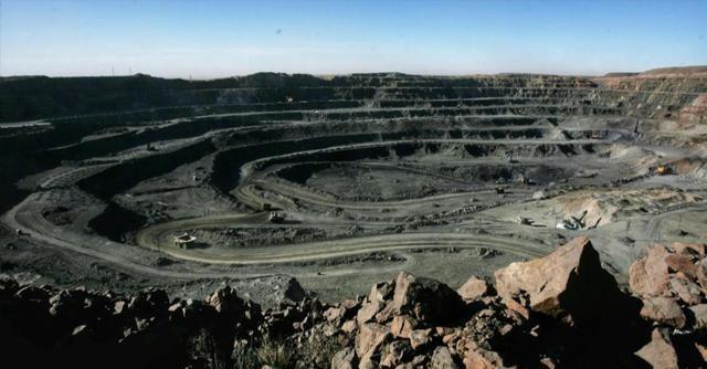 国运级发现！四川稀土储量跃居全球第二，西方急疯了，全网沸腾！自然资源部重磅官宣，