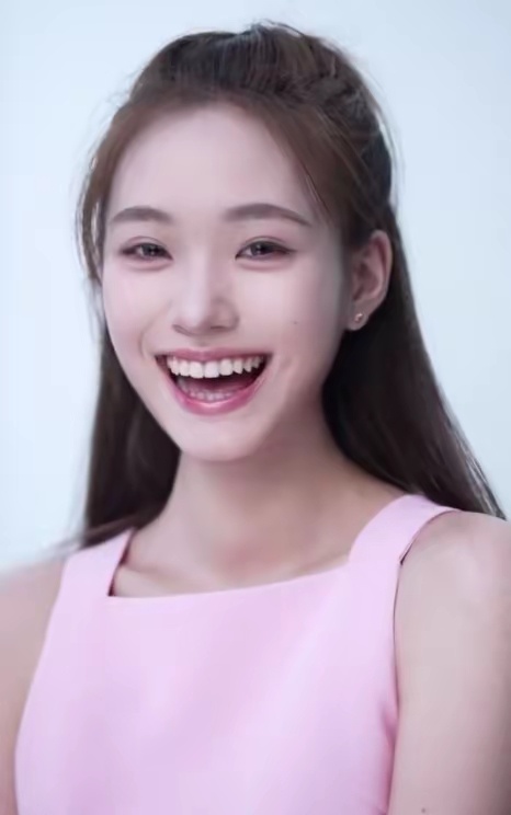 小S大女儿也顺利出道！小S女儿真是越长越漂亮 ​​​
