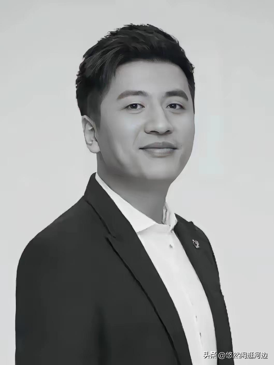 好奇查了下张雪峰的出身。
不查不知道，
一查才知道，张雪峰根本不是资源咖，他就是