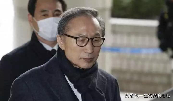 3月31日，韩国前总统李明博在专访中坦言，保守阵营已遭受惨败，必须先直面失败。这