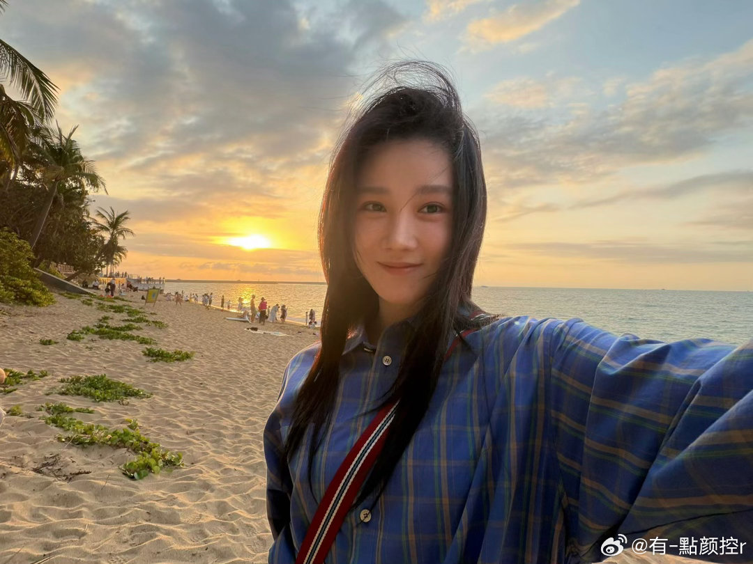 没想到陈小纭这么有趣哇！！！愚人节萌宠大整活！在线蛐蛐减肥，画风软萌又搞笑，不得