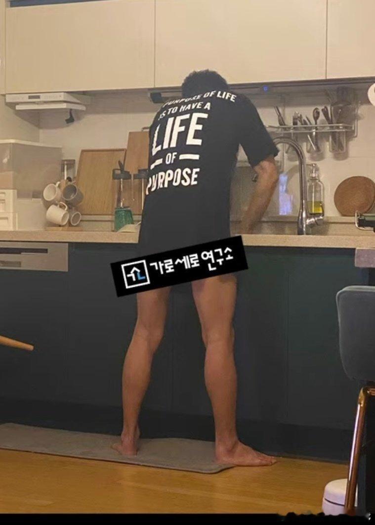 金秀贤自恋金秀贤照片不是金赛纶偷拍的吃瓜 ​​​