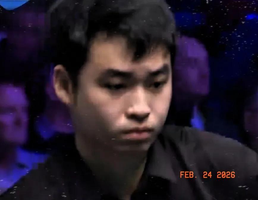 6斯佳辉再抢1个赛点！
第5局，62-44斯佳辉将比分追到2-3落后。
太侥幸了