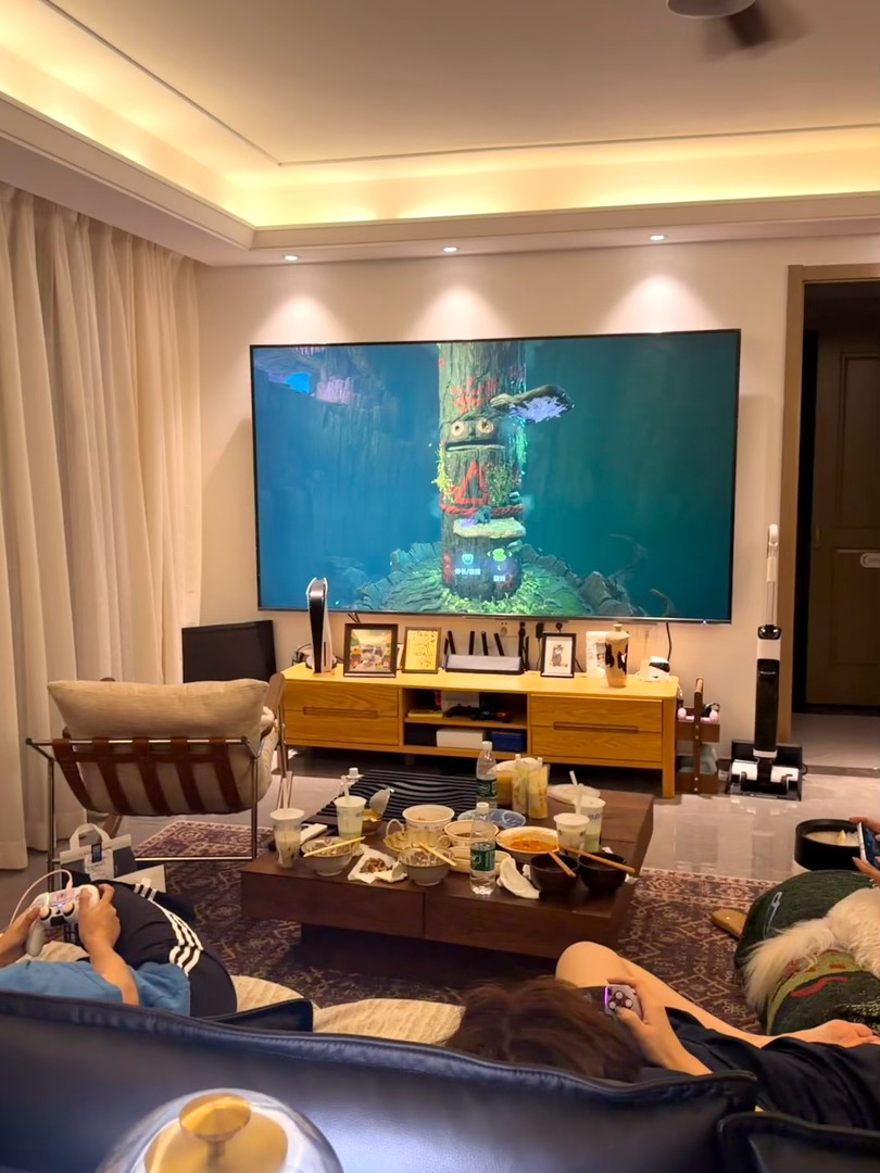 最近怎么如此幸福！新认识的朋友还会上门给我们做饭吃！ 