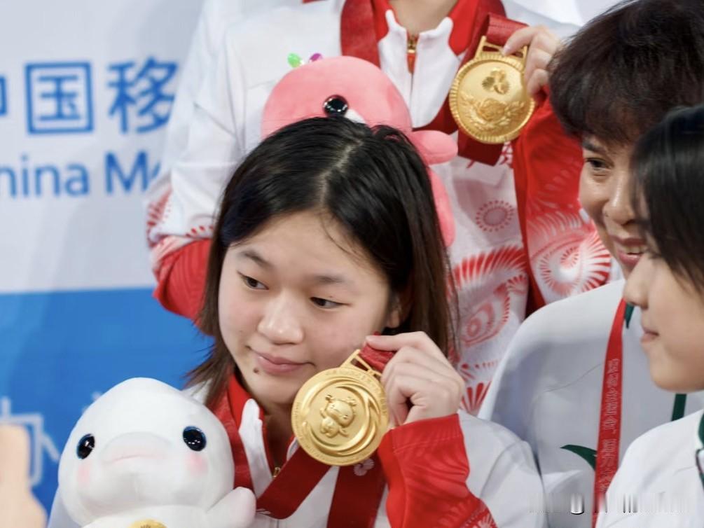 11月2日，全红婵赛后发文说：“我真棒！”

全红婵虽然只发了简简单单3个字，但