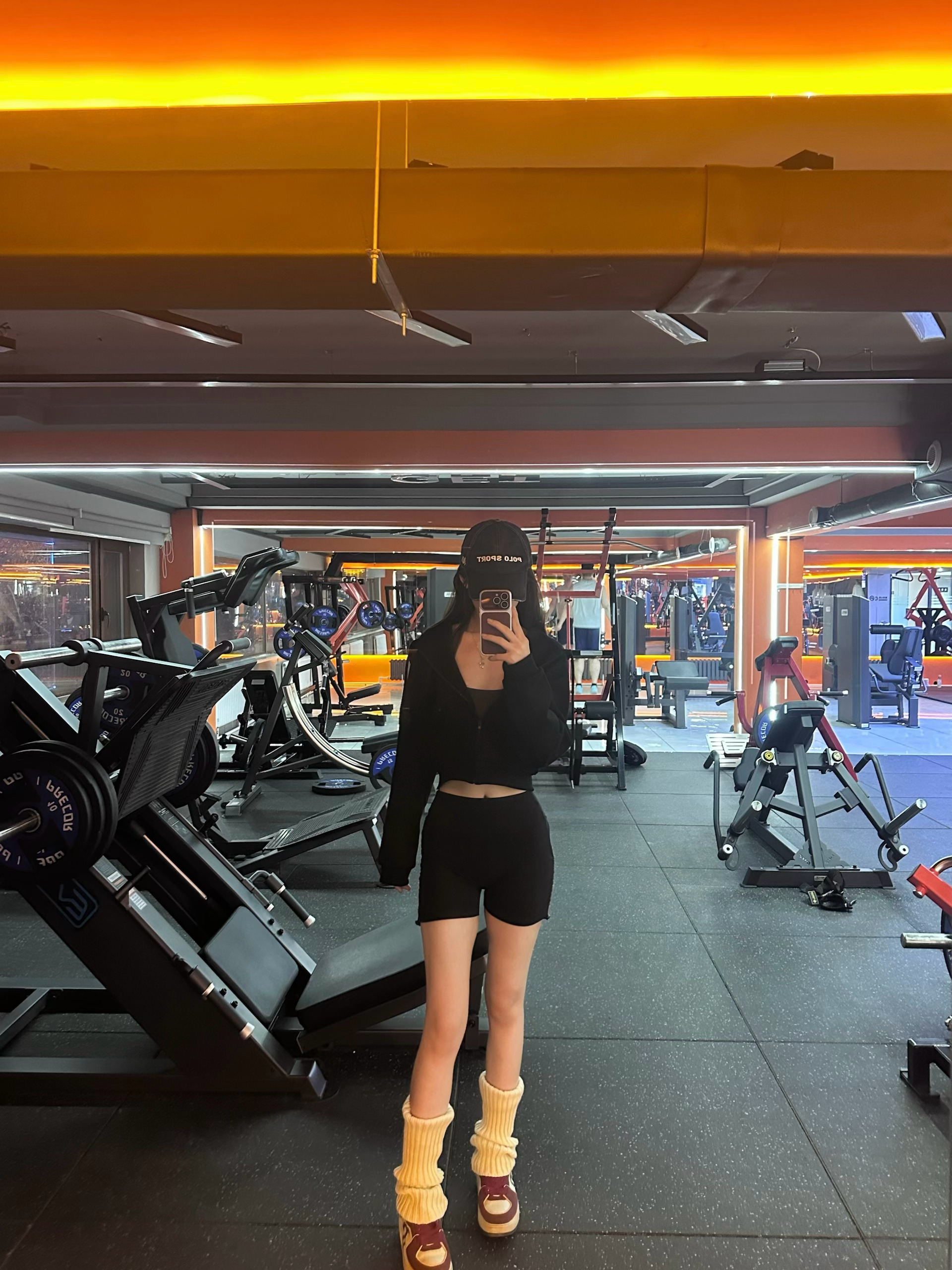 春会来  事会顺 人会好  花会开 