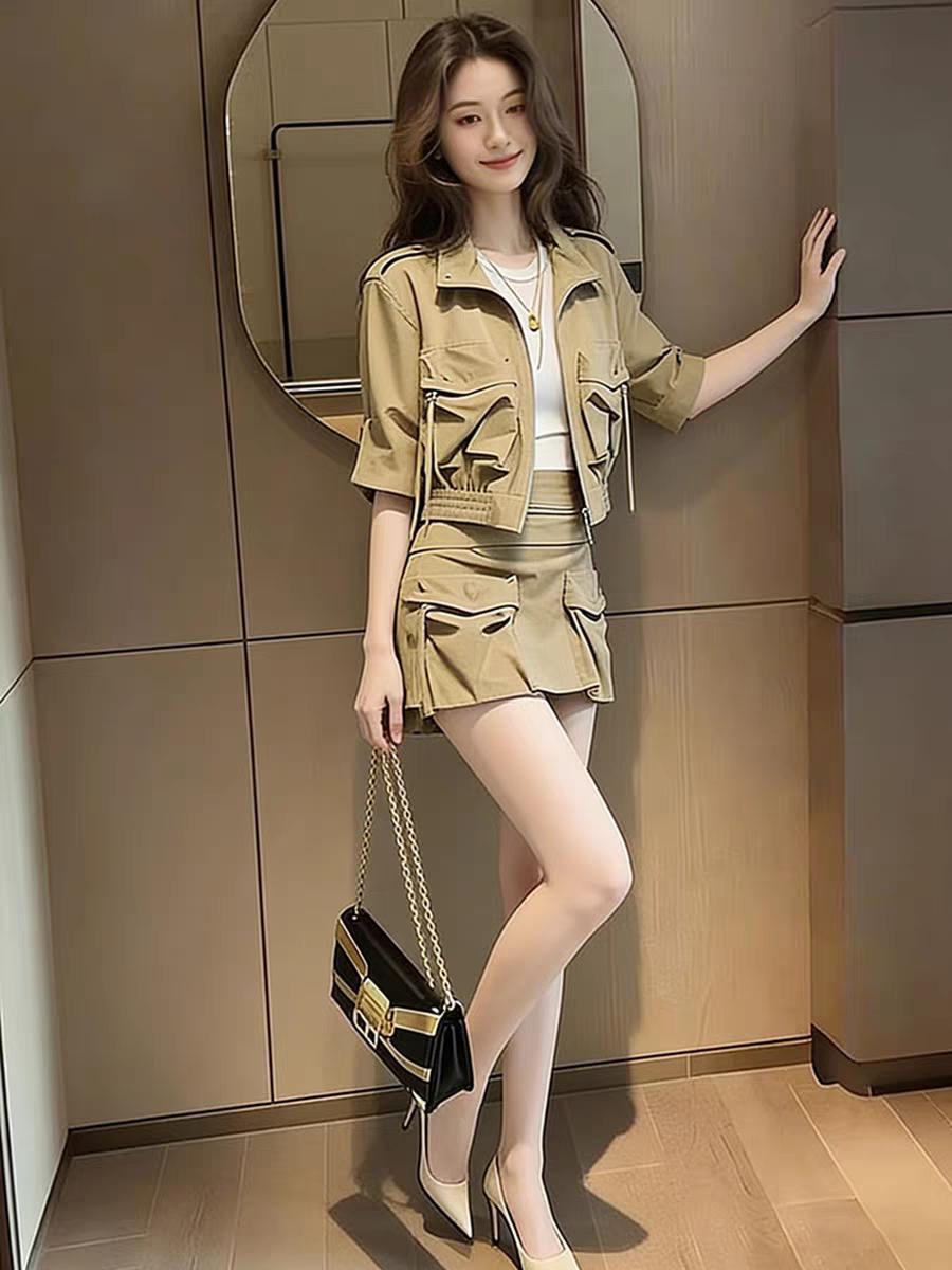 心若向阳，便是晴天谢谢。美好的一天从穿搭开始！气质穿搭怎么穿才恰到好处?