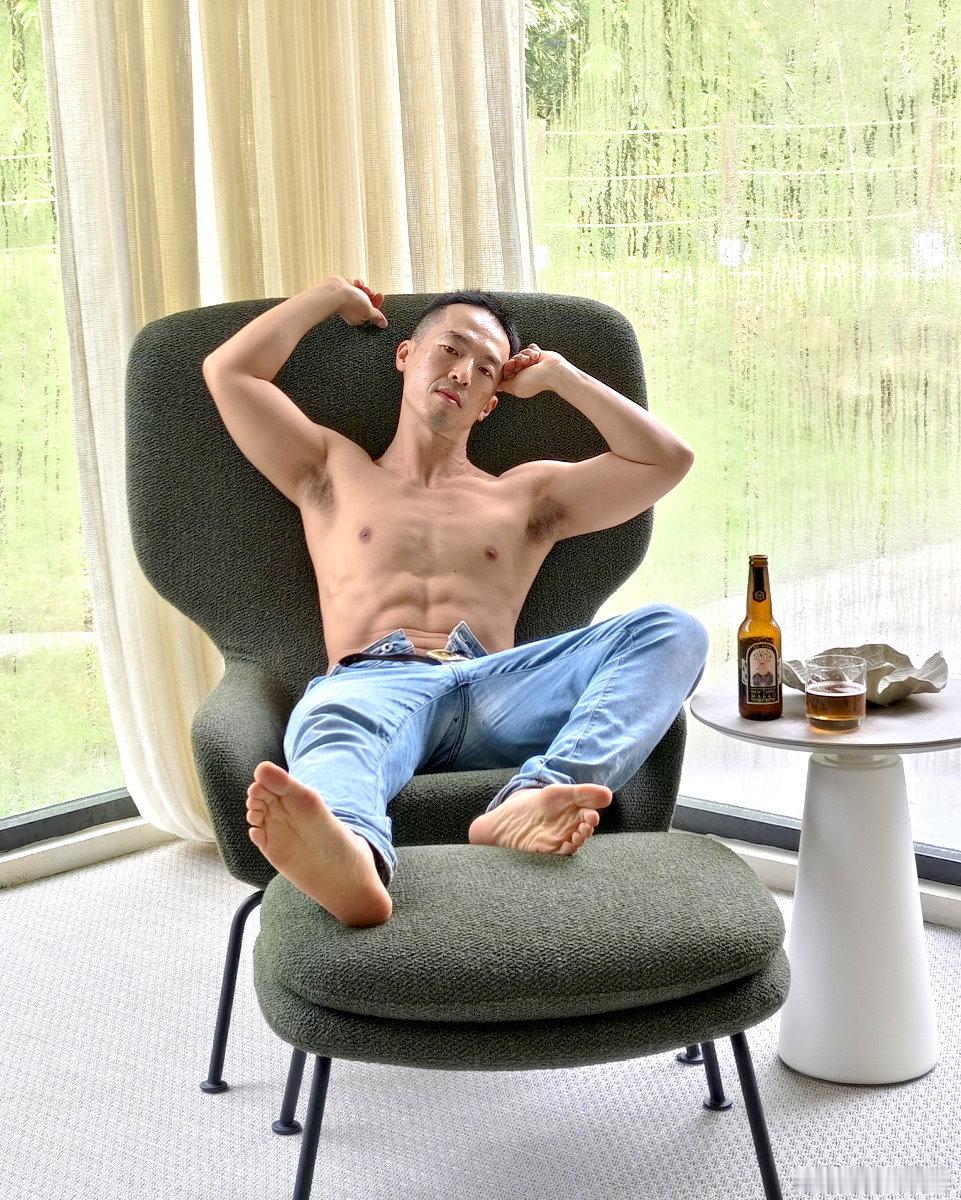 这样的大叔应该很抢手吧（paulyearkimo）大叔