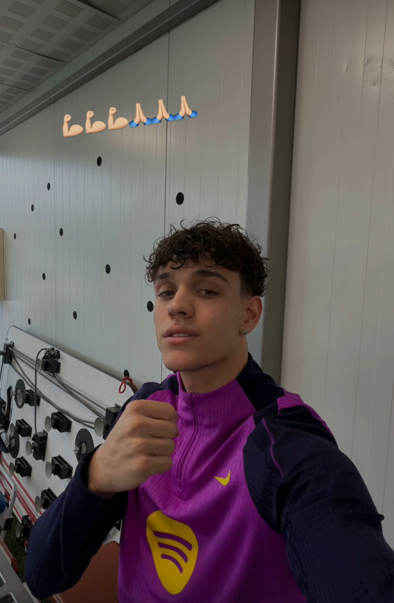 租借到埃尔切受伤的福特目前在巴萨训练基地进行康复训练。毕尔巴鄂竞技vs巴萨巴萨至