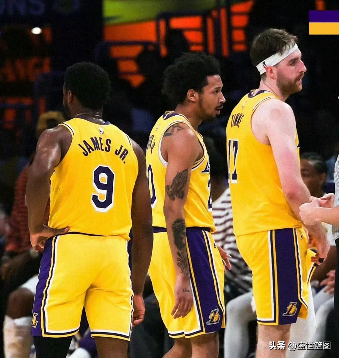 湖人87:123再次惨败雷霆，赛季被对手四杀！
没有东里的湖人一胜难求，况且这场