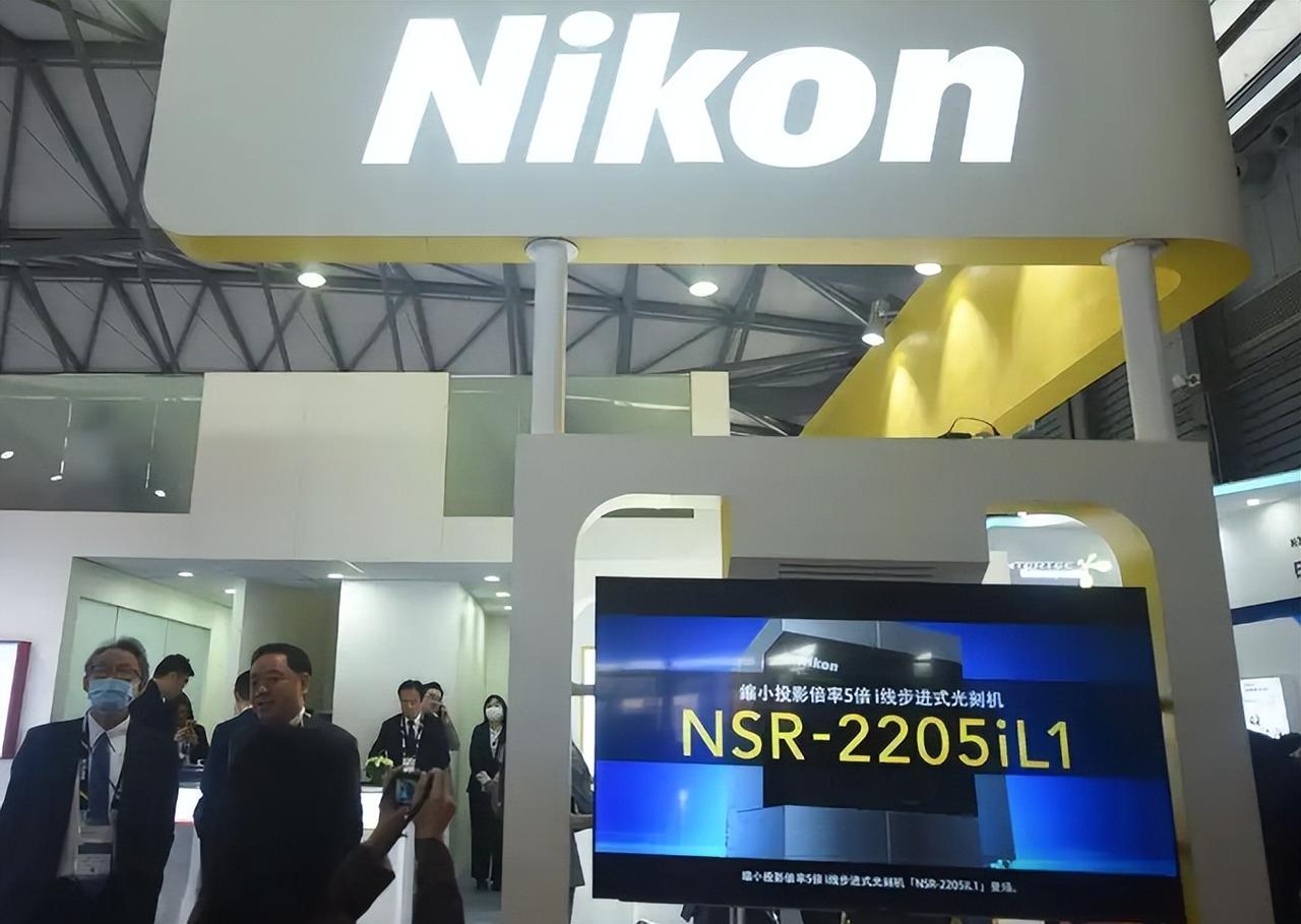 尼康困局根源曝光，中国冲击+自身短板，日本产业衰落已成定局

尼康巨亏的背后，不