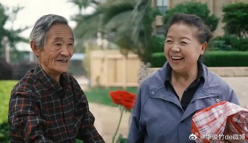 妹爷走了！上个月陈翔六点半的吴妈离世，前两天我还搜妹大爷的身体状况怎么样了，期待