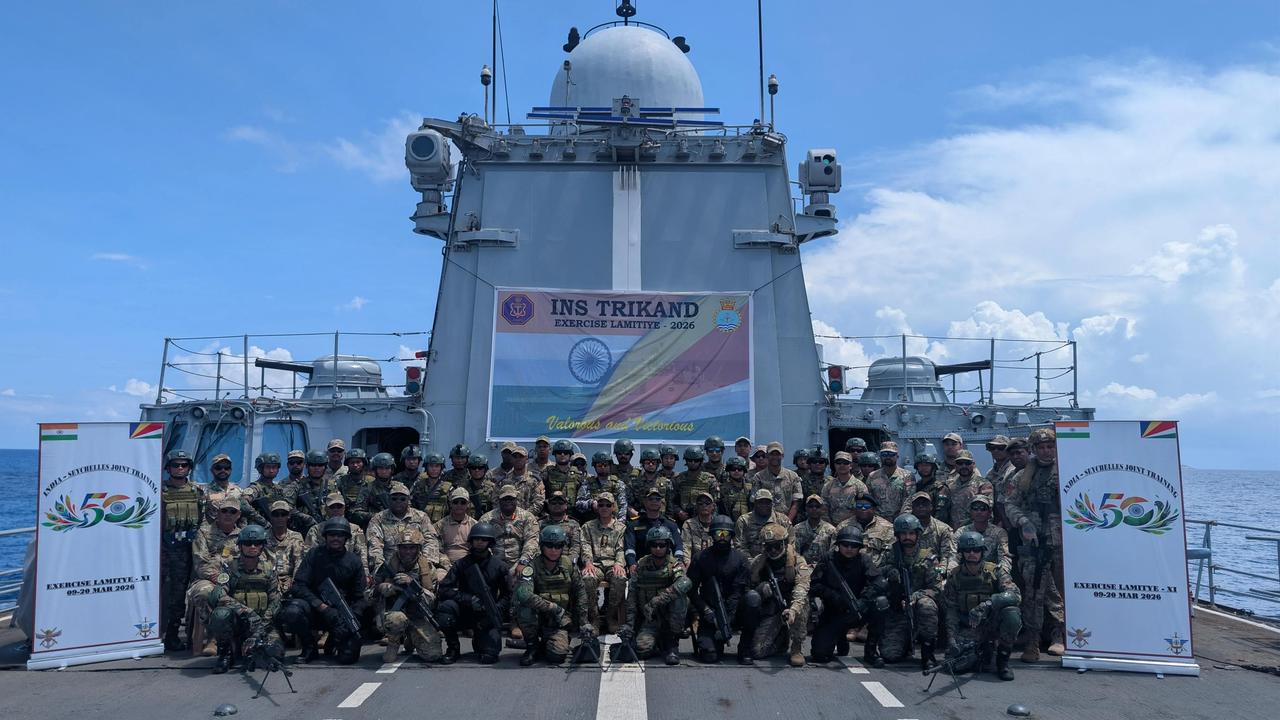 印度海军 VBSS 终于开始用 9 毫米弹匣的 X95 取代过时生锈的 9 毫米