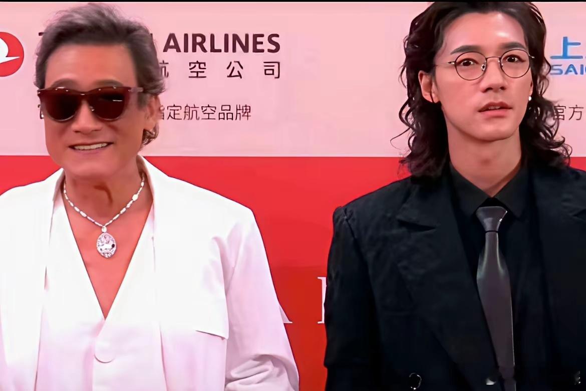 《捕风追影》背后绝对有高人指点，不然也不会这样选角色，选了梁家辉就算了，但我是真
