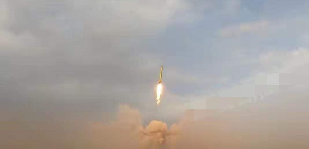 美以要被打懵了？伊朗第四次击落美以战机，美军F-18战机被击落