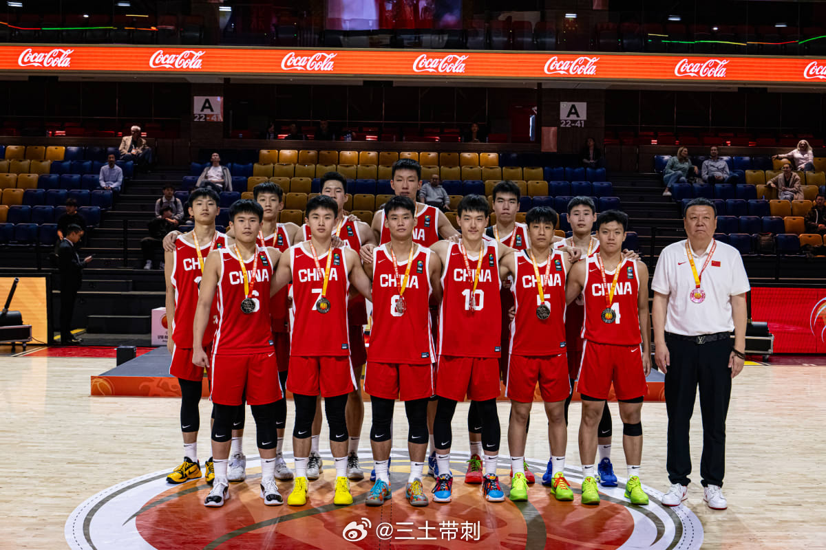 FIBAU16亚洲杯 本届U16男篮亚洲杯最终排名，澳大利亚、中国、新西兰、日本