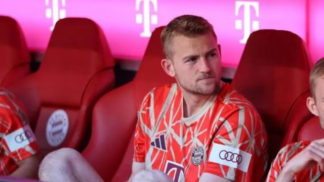 曼联还在尝试引进另一名中后卫，不过他们两次为埃弗顿的布兰斯维特送上报价，均被太妃