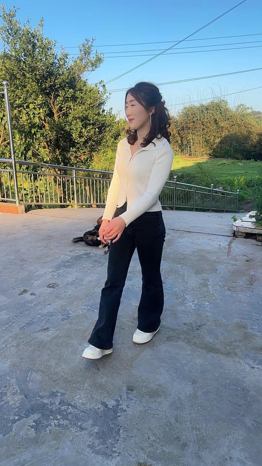 以后见面要靠运气了，没有刻意的见面，可能就真的不会再见了小个子穿搭