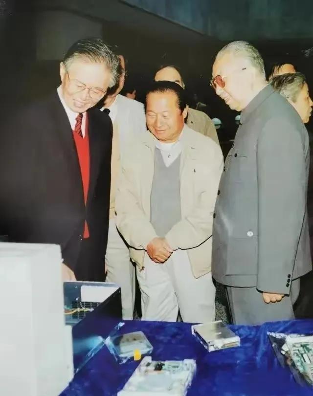 ＃红色文化＃
伟人风采欣赏：