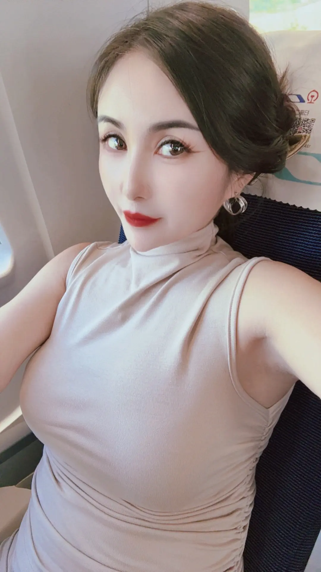 有些事情不需要答案， 态度和细节就是最好的答案！ 真诚要留给同样真诚的...