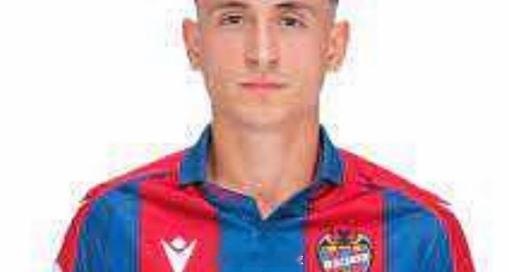 搬运足球情报，给足球爱好者们提供帮助莱万特VS维戈塞尔塔1主力中场巴勃罗-马丁内