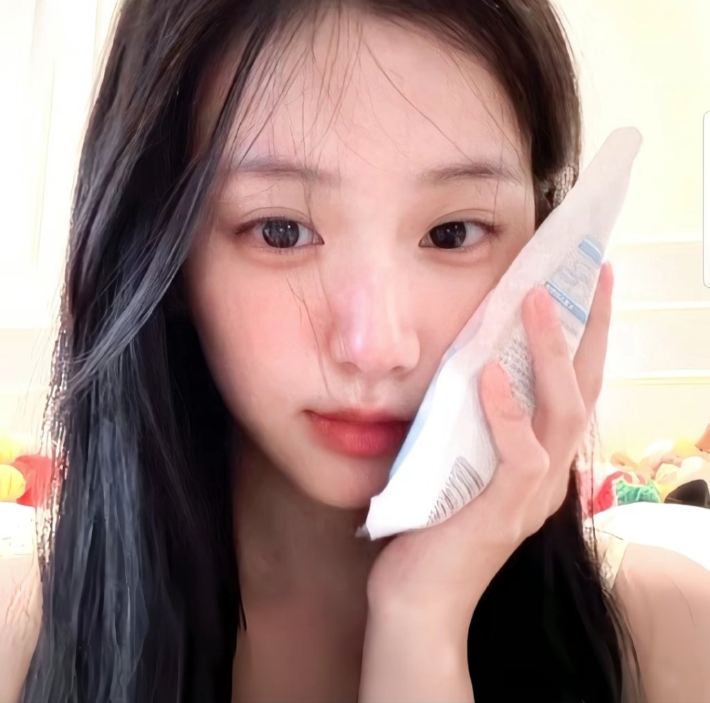 【包上恩】拔完智齿冰敷中的蜜蜂小包🙀萌得小女子一命呜呼🥹包上恩 放高中高低暗