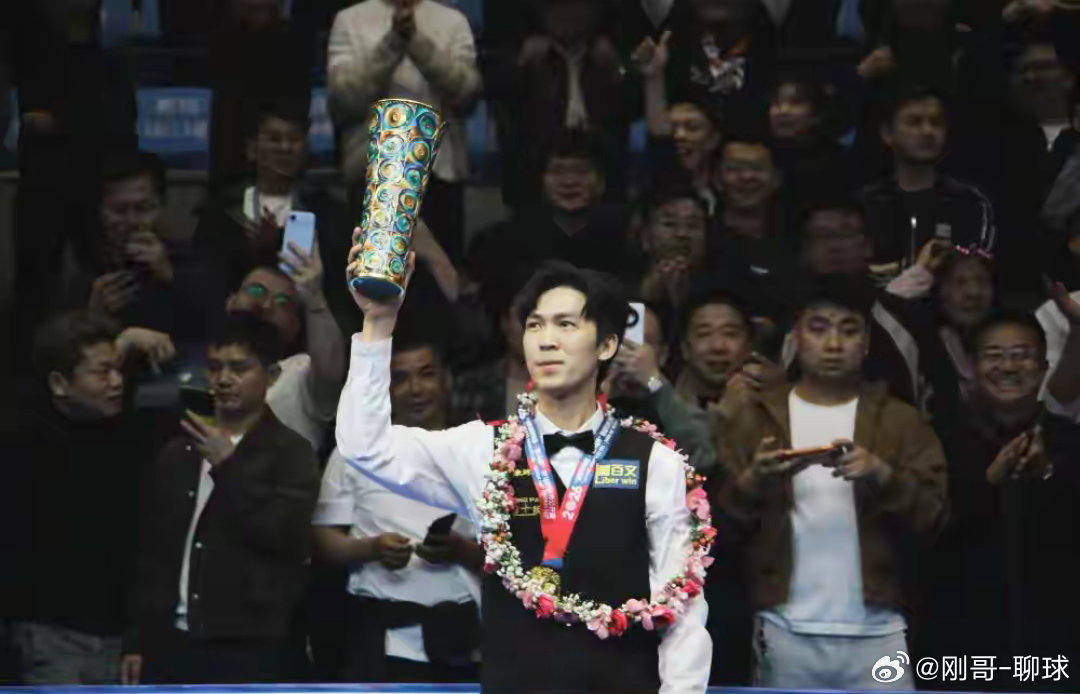 满分封神！塔猜亚轰147+10-7逆转奥沙利文 夺斯诺克世界公开赛冠军2026斯