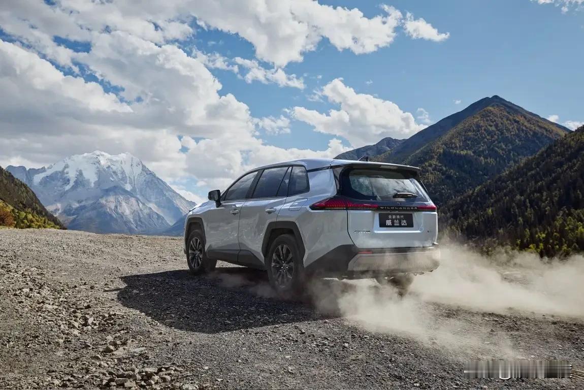 “待到山花烂漫时，她在丛中笑。”马年的春风轻拂，大地焕发出勃勃生机，在这充满希望