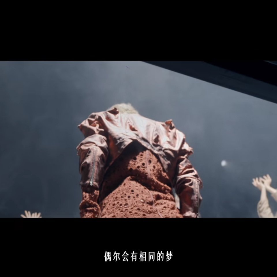每个纪录片我都在期待这个角度 ​​​