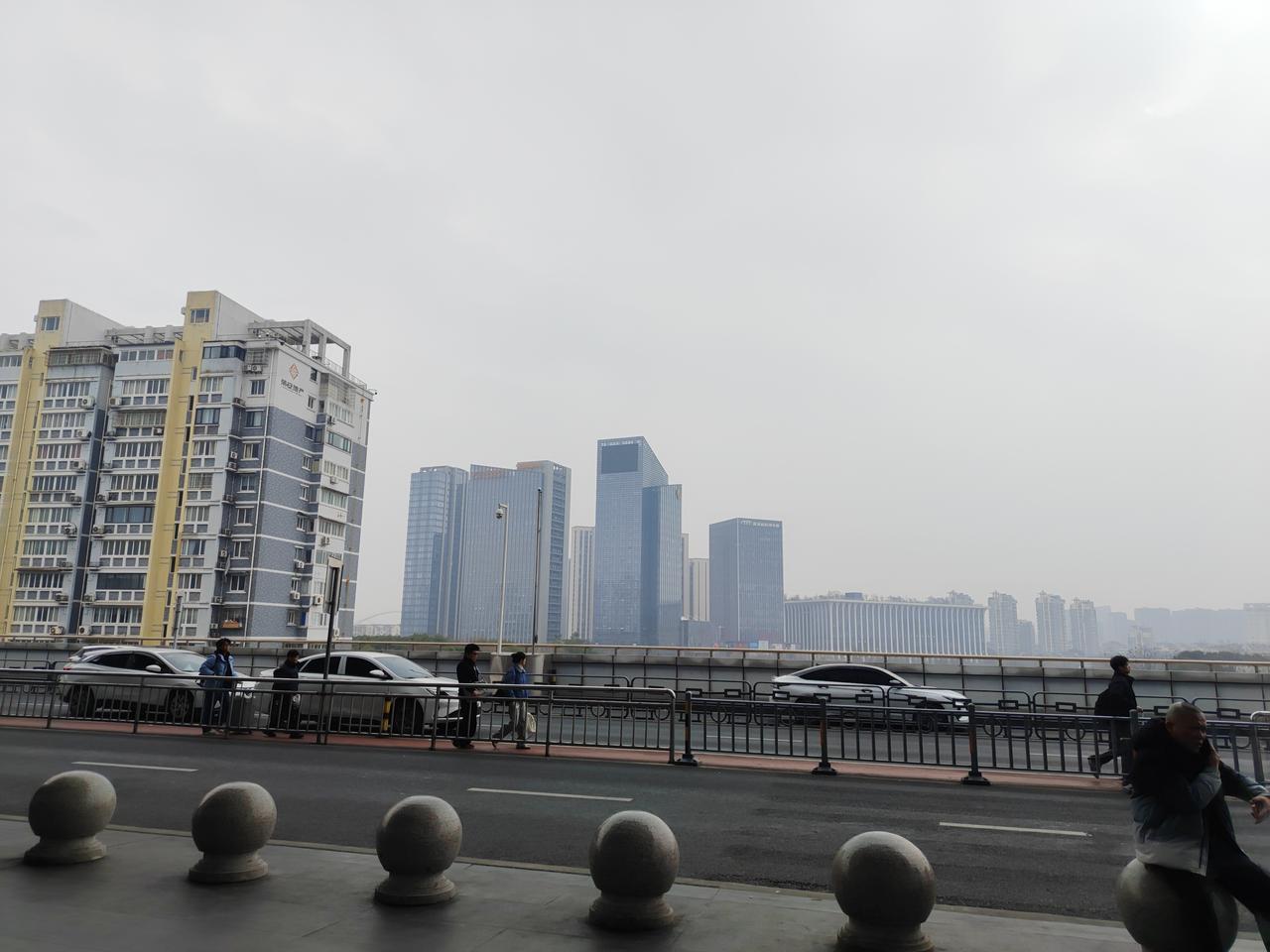 近期，世界各国，排队访华，纷纷寻求与中国之间的经贸合作。中国市场的大海，完全容纳