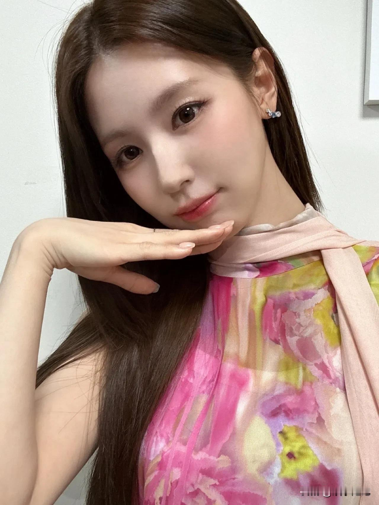 赵美延[飞吻][飞吻]