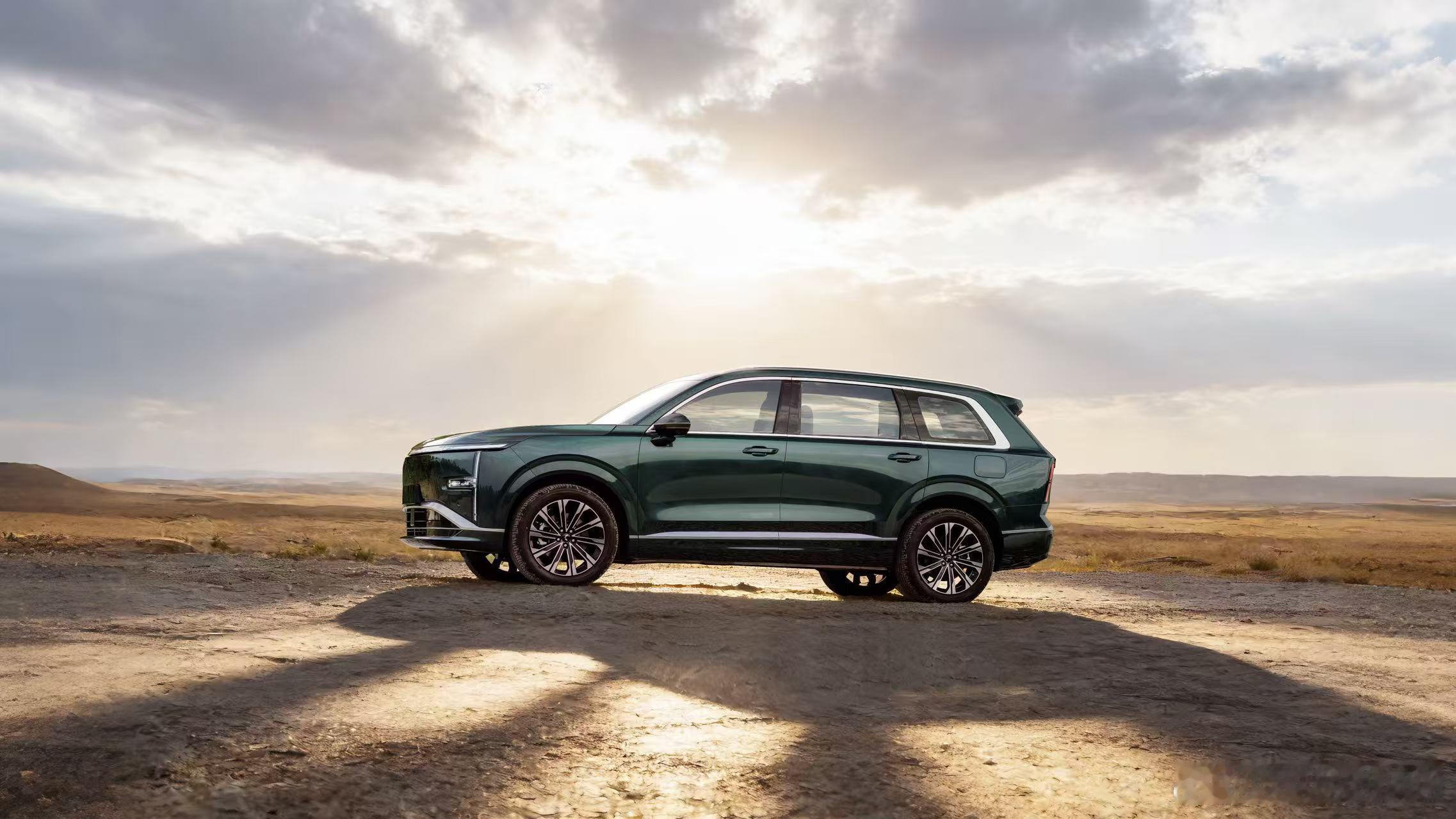 新华AUTO:星光家族首款中大型suv，命名星光L 