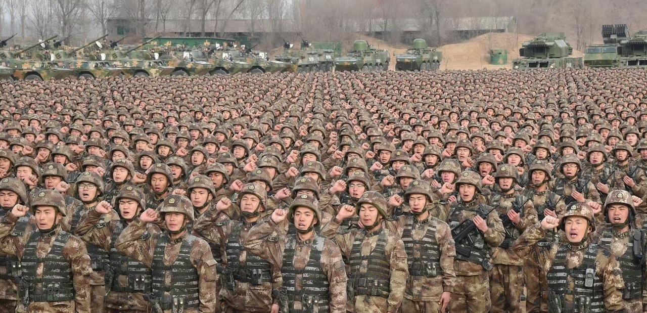 到了2035年，海军应该还会再建造六到七艘航母，那么届时海军的航母数量应该会突破