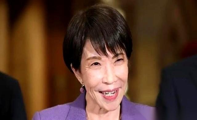 高市早苗这回估计是真懵了。
大清早等来的不是什么笑脸相迎的会见，
而是咱们商务部