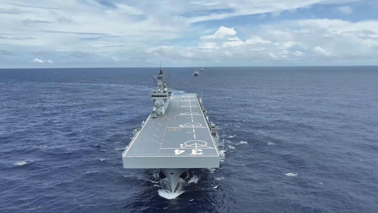 湖北喜提075，中国4艘075服役，美军更绝望的是，4万吨巨舰6个月建好

湖北
