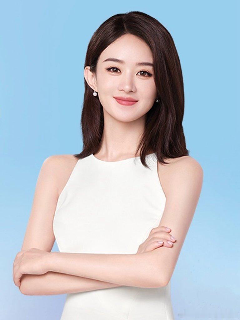 敏感肌被赵丽颖种草了 赵丽颖直播现场氛围感拉满！在羊绒感十足的空间里，她温柔分享